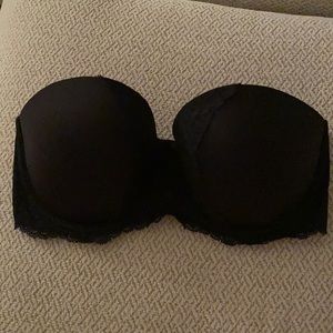 Victoria’s Secret Dream Angels strapless bra, black, 32DDD